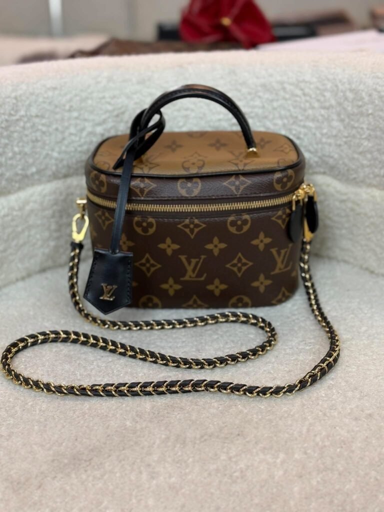 Louis Vuitton Monogram Reverse Vanity PM – Miss Chelsea Luxe PH